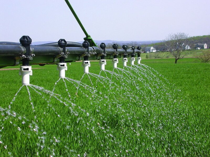 Рідкі комплексні добрива: Сучасний підхід до живлення рослин